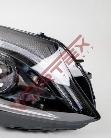 Mercedes C-Serisi W205 2014-2018 Halofen farlı araçlar için Facelift 2019-2021 Multibeam Led Far Dönüşüm Seti